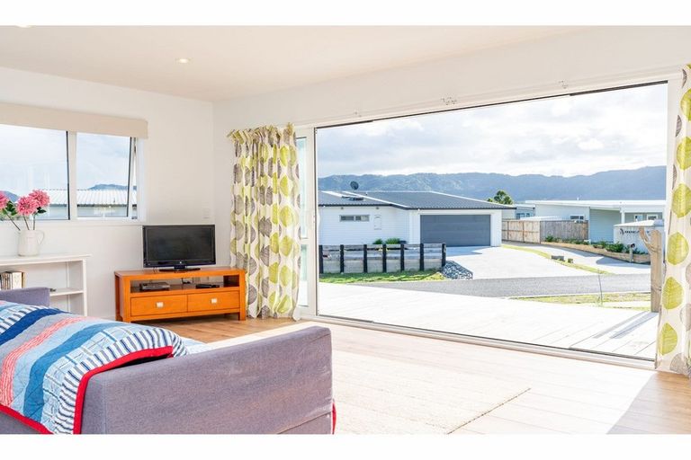 Photo of property in 25 Northcoast Place, Mangawhai Heads, Mangawhai, 0505