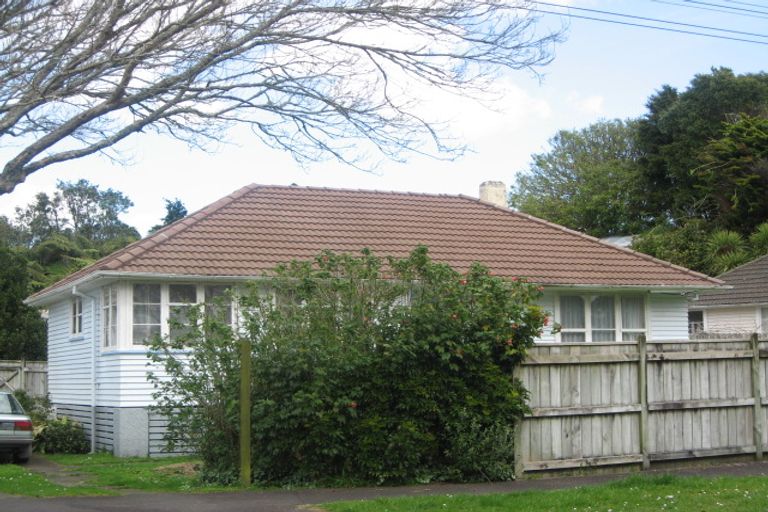 Photo of property in 20 Woodleigh Street, Frankleigh Park, New Plymouth, 4310