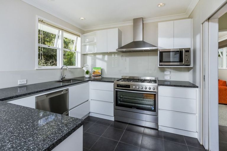 Photo of property in 1/17 Infidel Place, Torbay, Auckland, 0630