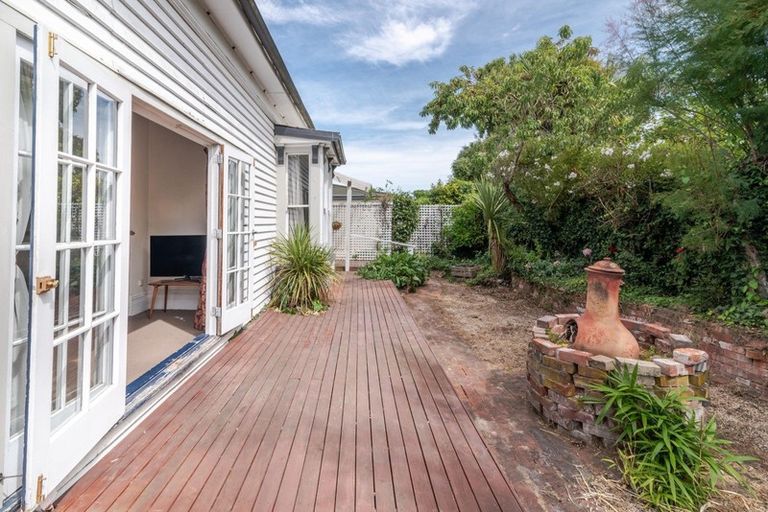 Photo of property in 21 Ayr Street, Riccarton, Christchurch, 8011
