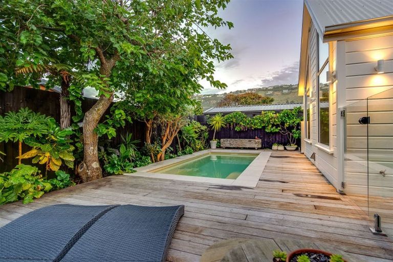 Photo of property in 43 Dryden Street, Sumner, Christchurch, 8081