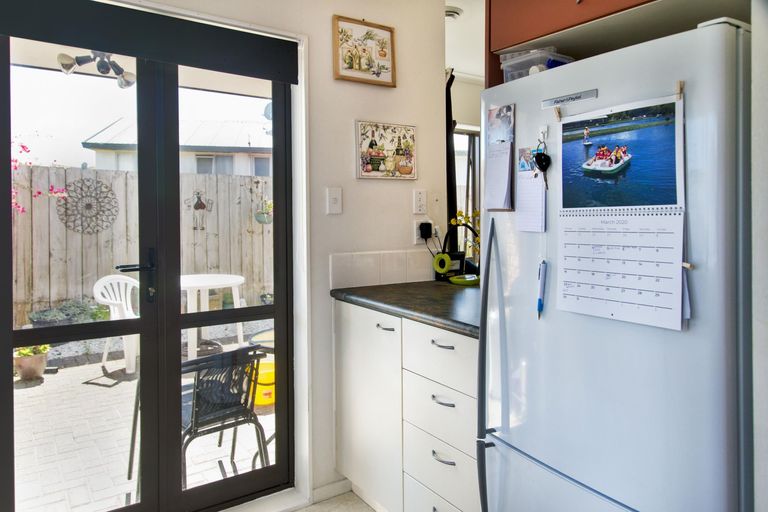 Photo of property in 291 Mahia Road, Weymouth, Auckland, 2103