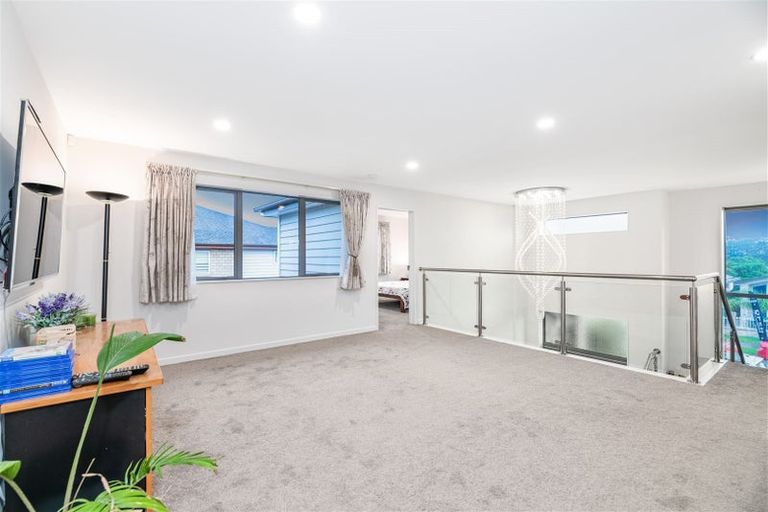 Photo of property in 11 Irongate Avenue, Ranui, Auckland, 0612