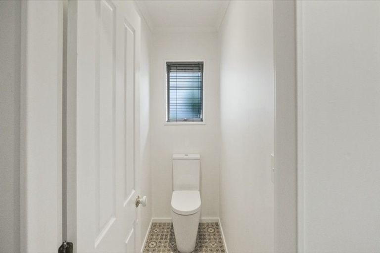 Photo of property in 1 Robinia Place, Ohauiti, Tauranga, 3112