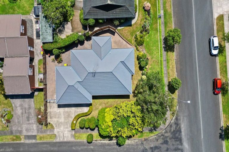 Photo of property in 2 Wilfred Street, St Andrews, Hamilton, 3200