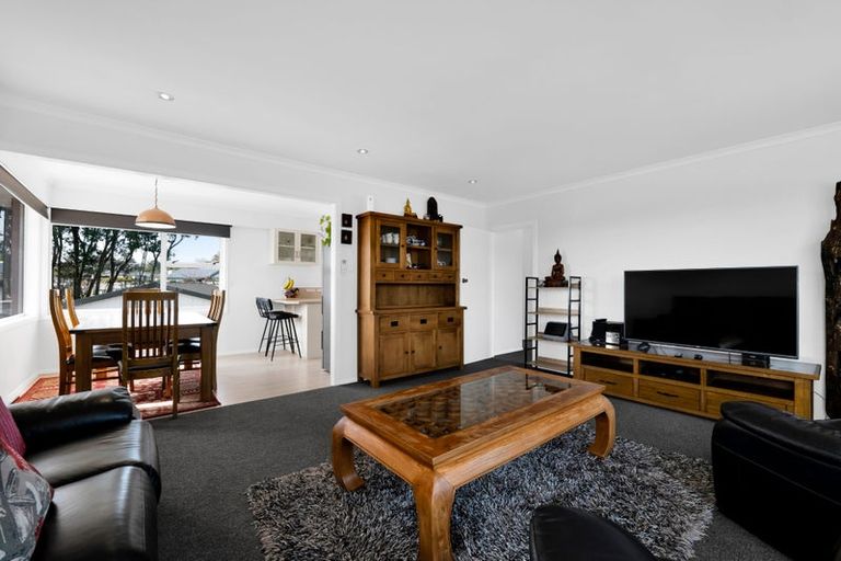 Photo of property in 5 Handley Place, Glen Avon, New Plymouth, 4312