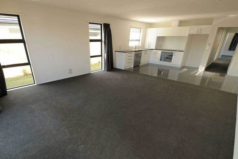 Photo of property in 15 Packard Crescent, Halswell, Christchurch, 8025