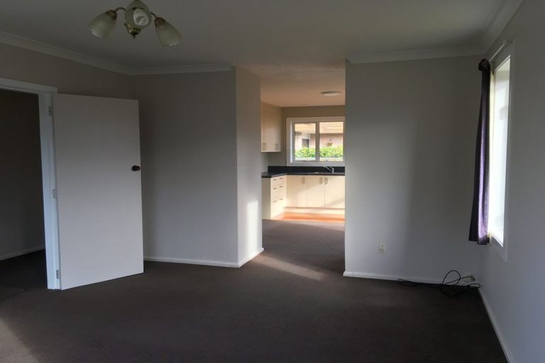 Photo of property in 44 Dunstan Crescent, Hornby, Christchurch, 8042