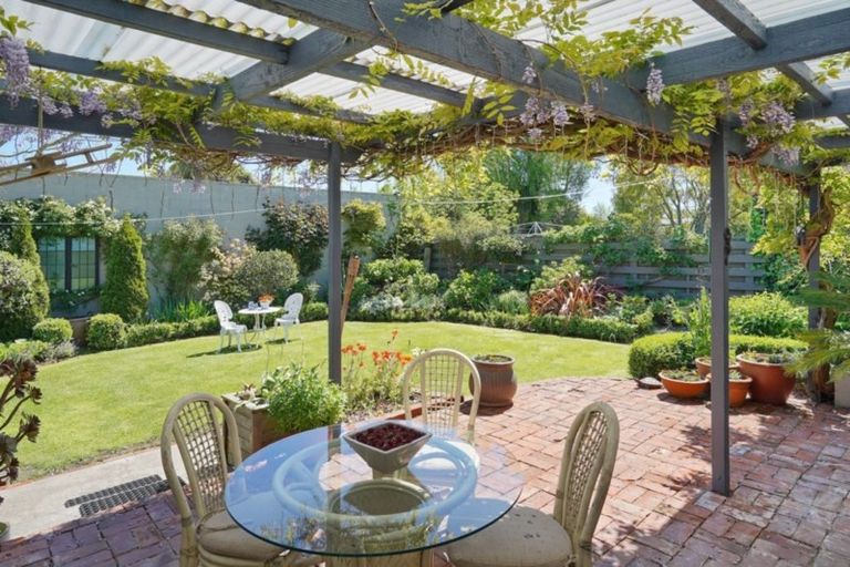 Photo of property in 41 Ayers Street, Rangiora, 7400