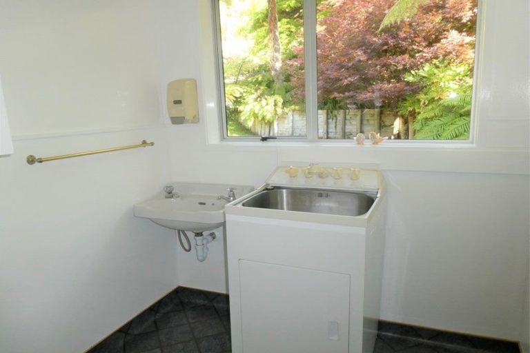 Photo of property in 27 Freyberg Terrace, Greymouth, 7805