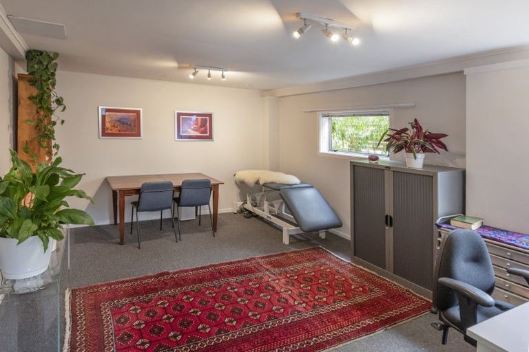 Photo of property in 101 Churchill Drive, Crofton Downs, Wellington, 6035