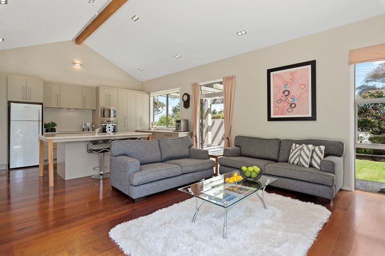 Photo of property in 225 Gills Road, Albany Heights, Auckland, 0632