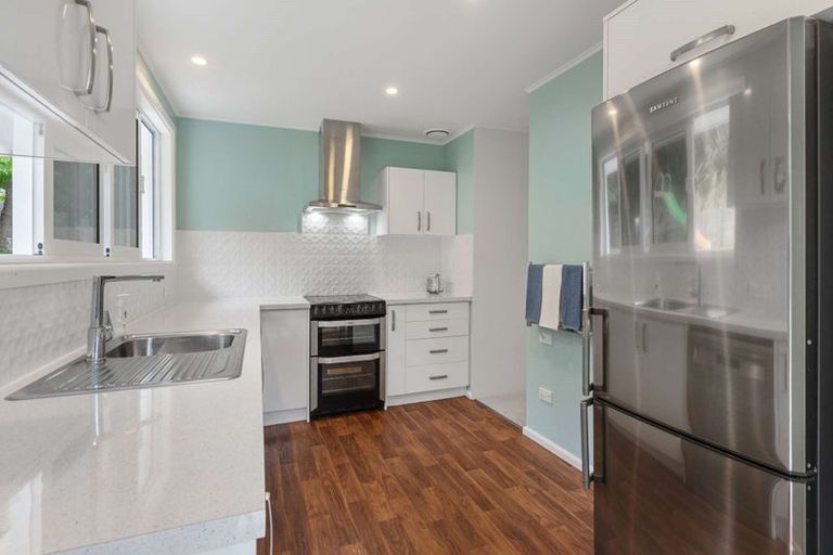 Photo of property in 111 Port Hills Road, Heathcote Valley, Christchurch, 8022