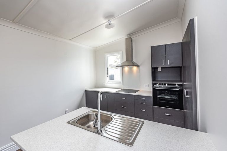 Photo of property in 65 Carlton Avenue, Gonville, Wanganui, 4501