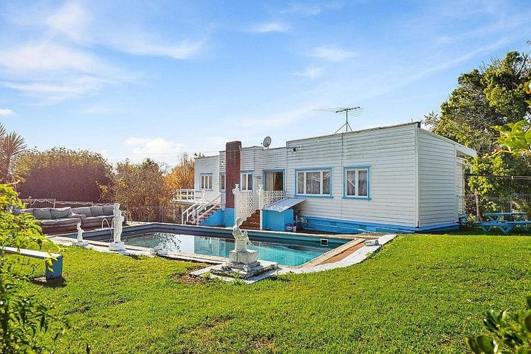 Photo of property in 65 Annett Road, Kumeu, 0891