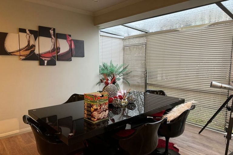 Photo of property in 8 Kingsgate Place, Dannemora, Auckland, 2016