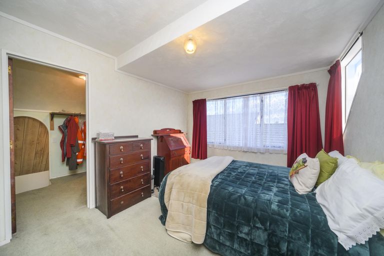 Photo of property in 8 Mcarthur Street, Terrace End, Palmerston North, 4410