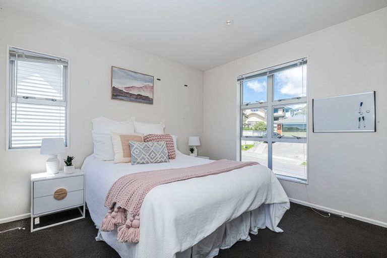 Photo of property in 68 Waverton Terrace, Churton Park, Wellington, 6037