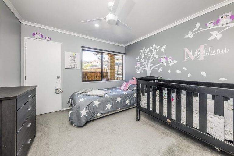 Photo of property in 30 Saralee Drive, Manurewa, Auckland, 2105