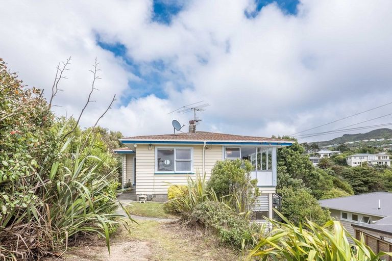 Photo of property in 9 Radnall Way, Johnsonville, Wellington, 6037