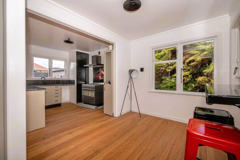 Photo of property in 27 Colvin Street, Westport, 7825