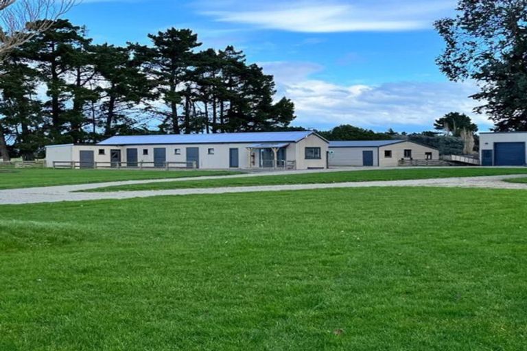 Photo of property in 243 Bay Road, West Plains, Invercargill, 9879