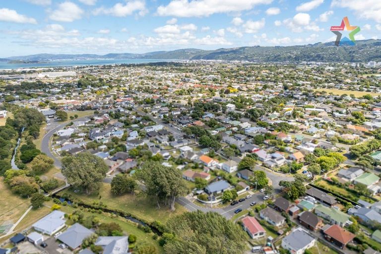 Photo of property in 27a Malone Road, Waterloo, Lower Hutt, 5011