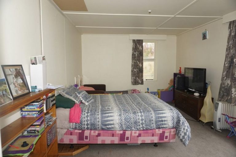 Photo of property in 8 Canna Street, Lawrence, 9532