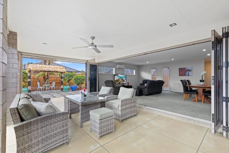 Photo of property in 6 Excelsa Place, Papamoa Beach, Papamoa, 3118