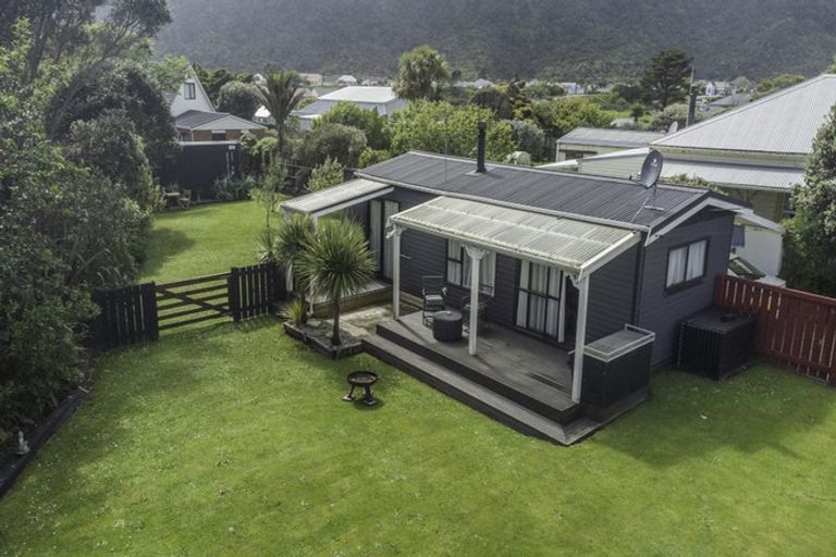 Photo of property in 3 Bright Street, Cobden, Greymouth, 7802