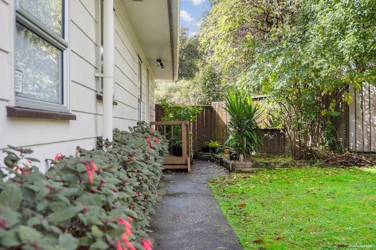 Photo of property in 11 Glenbury Place, Massey, Auckland, 0614