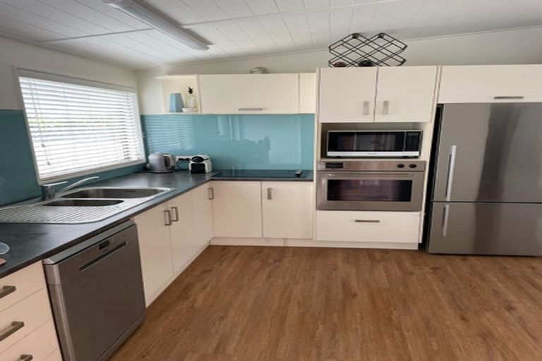 Photo of property in 2/32 Vincent Street, Howick, Auckland, 2014