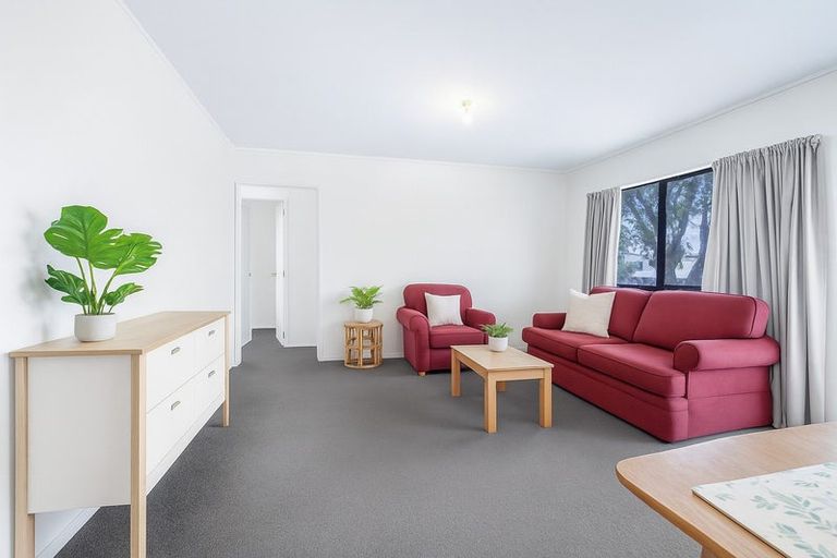 Photo of property in 24a Lloyd Drive, Nawton, Hamilton, 3200