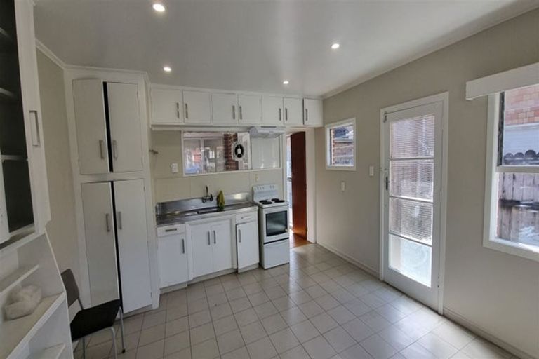 Photo of property in 75 Park Avenue, Papatoetoe, Auckland, 2025