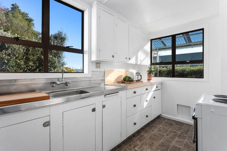 Photo of property in 90 College Road, Edgecumbe, 3120