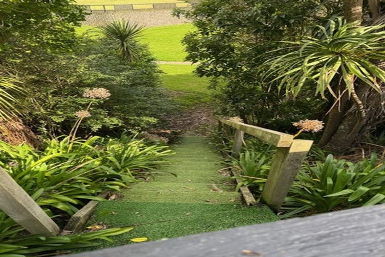 Photo of property in 1/16 Oleander, Farm Cove, Auckland, 2012