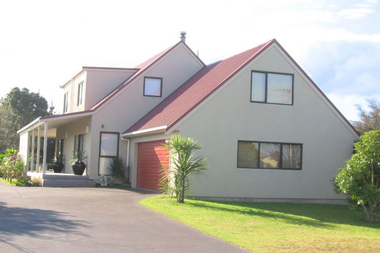 Photo of property in 127 Linton Crescent, Whangamata, 3620