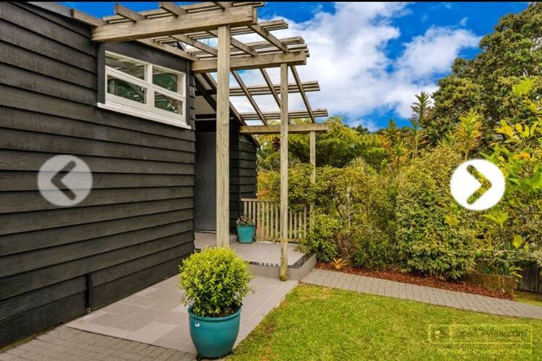 Photo of property in 14 Cloverly Crescent, Campbells Bay, Auckland, 0630