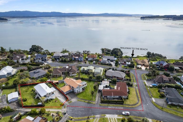 Photo of property in 12 Ruamoana Place, Omokoroa, 3114