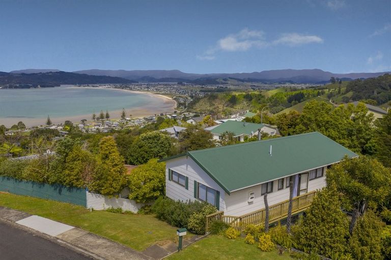 Photo of property in 12 Miro Place, Whitianga, 3510