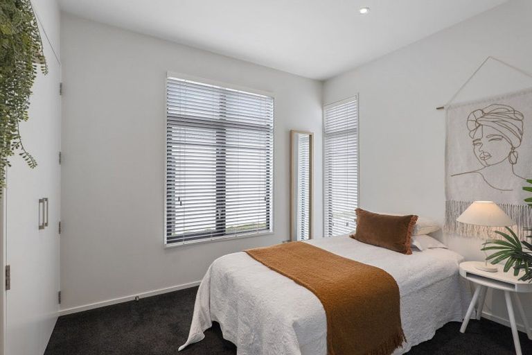 Photo of property in 48 Office Road, Merivale, Christchurch, 8014
