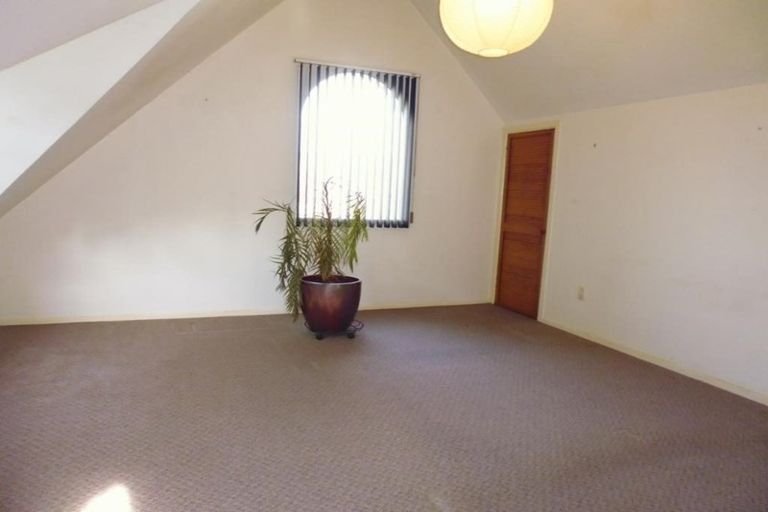 Photo of property in 19 Hugh Duncan Street, Haywards, Lower Hutt, 5018