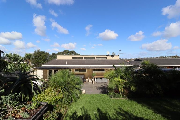 Photo of property in 3 Busbridge Place, Hillcrest, Auckland, 0627