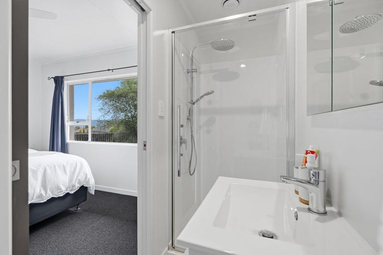 Photo of property in 102 Cartwright Road, Onerahi, Whangarei, 0110