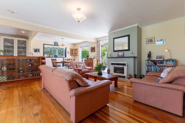 Photo of property in 10 Douglas Street, Paraparaumu Beach, Paraparaumu, 5032