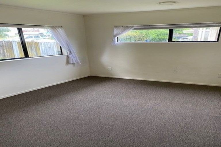 Photo of property in 55 Woodglen Road, Glen Eden, Auckland, 0602