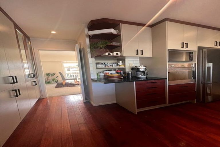 Photo of property in 53 Coronation Road, Hillcrest, Auckland, 0627