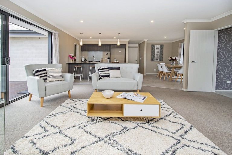 Photo of property in 16 Bellbird Place, Rolleston, 7614