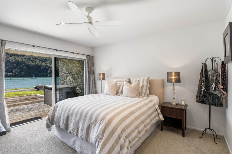 Photo of property in 209 Beach Road, Whangamata, 3620