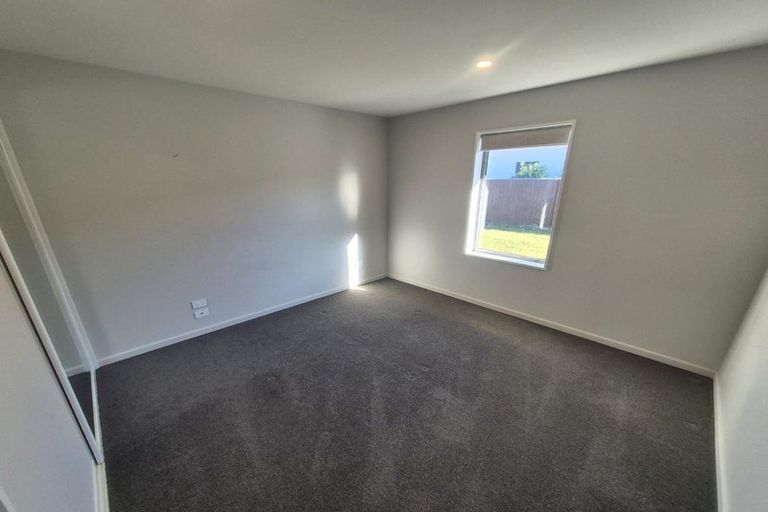 Photo of property in 10 Davaar Crescent, Broomfield, Christchurch, 8042